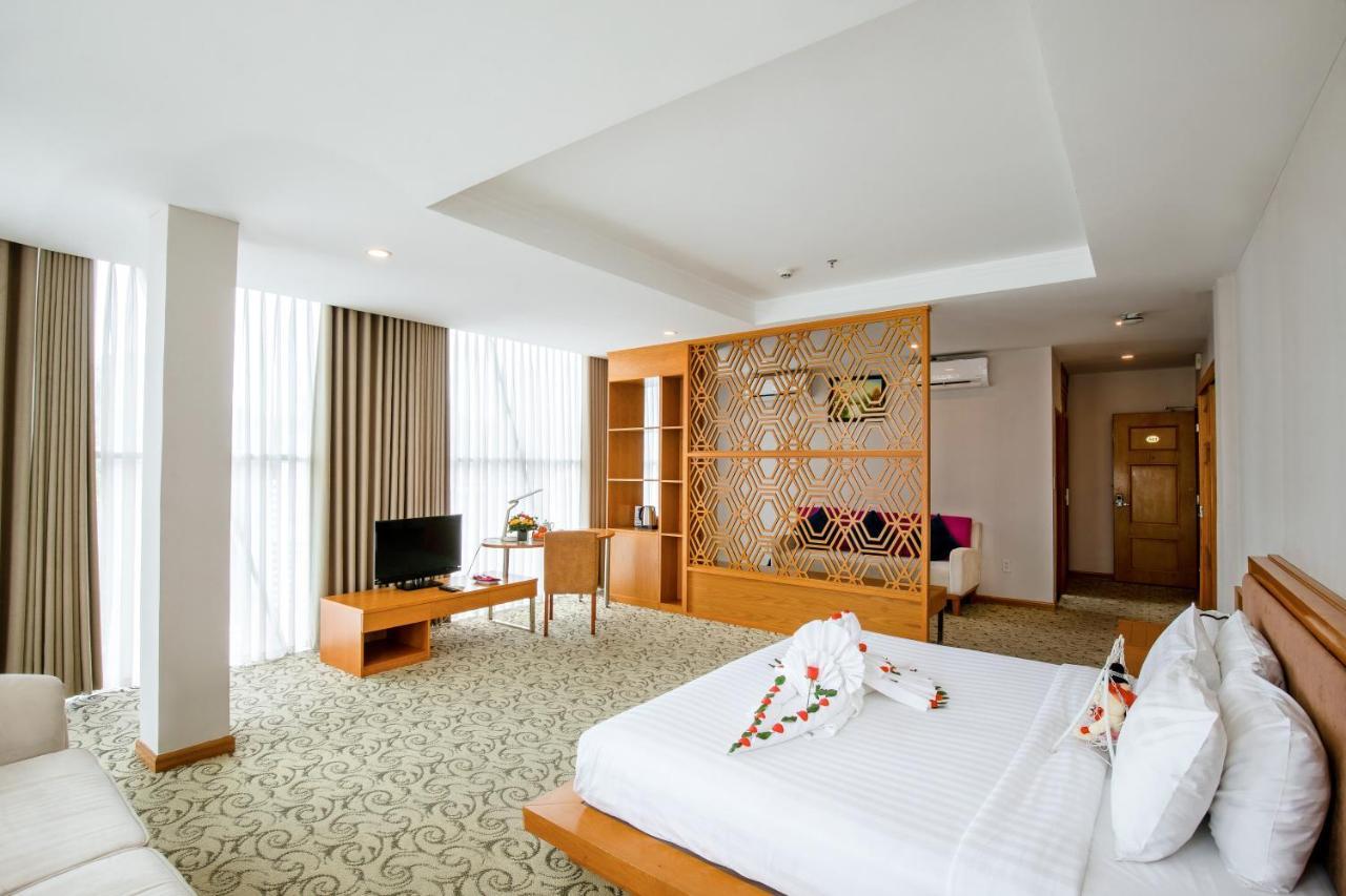 รงแรมทีทีซี ดีลักซ์ แอร์พอร์ต Hotel โฮจิมินห์ซิตี้ ภายนอก รูปภาพ