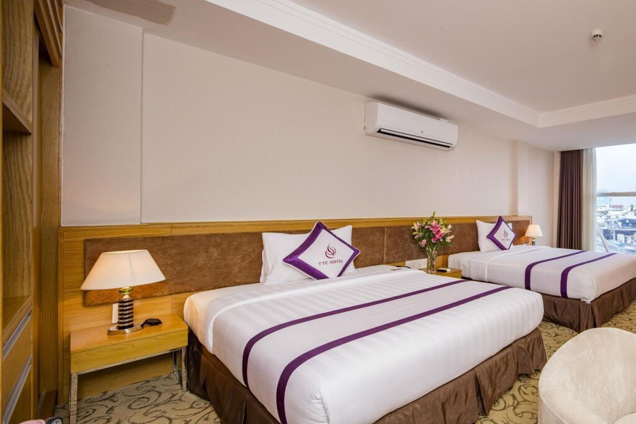 รงแรมทีทีซี ดีลักซ์ แอร์พอร์ต Hotel โฮจิมินห์ซิตี้ ภายนอก รูปภาพ