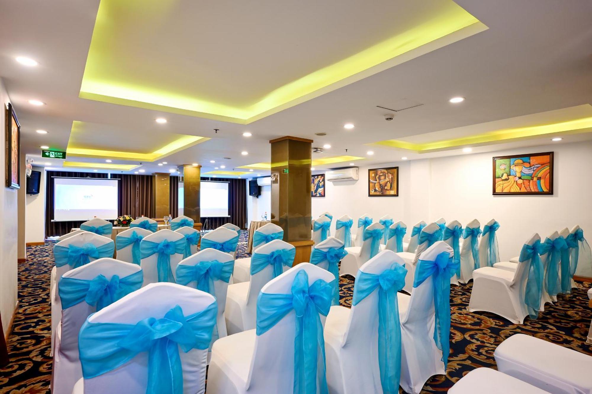 รงแรมทีทีซี ดีลักซ์ แอร์พอร์ต Hotel โฮจิมินห์ซิตี้ ภายนอก รูปภาพ