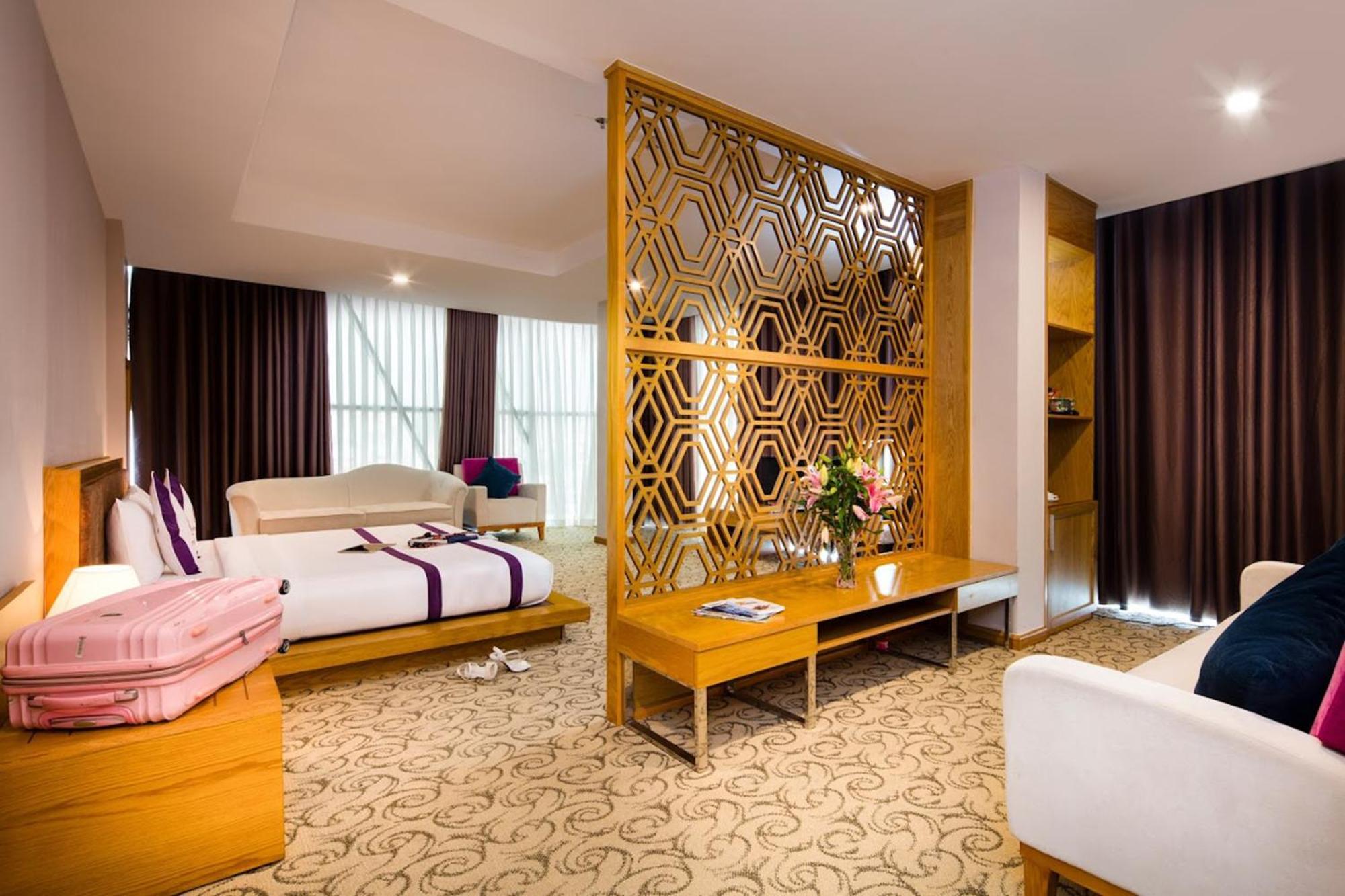 รงแรมทีทีซี ดีลักซ์ แอร์พอร์ต Hotel โฮจิมินห์ซิตี้ ภายนอก รูปภาพ