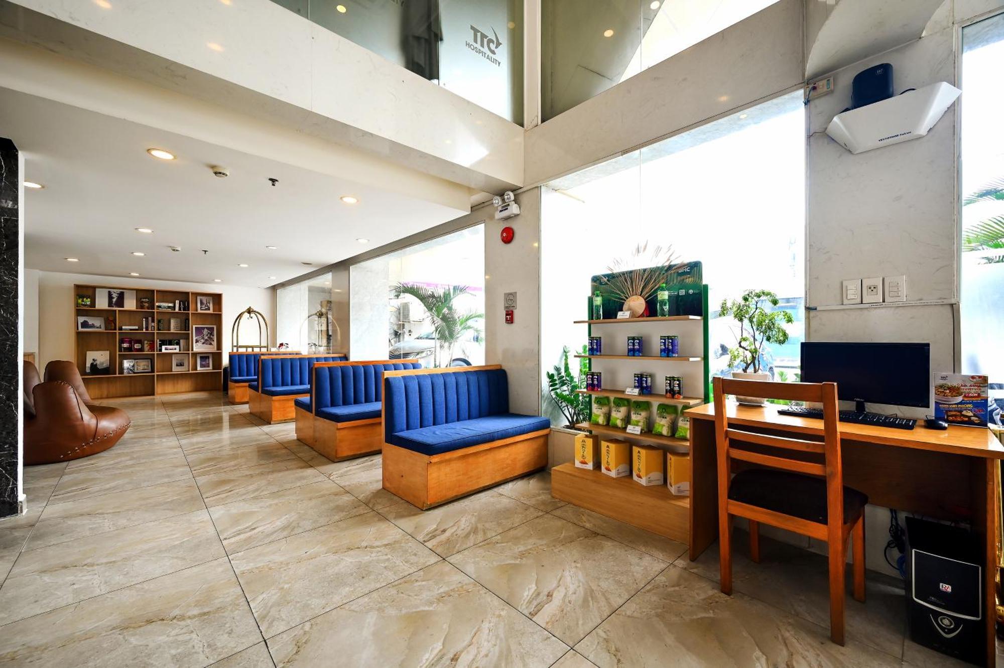 รงแรมทีทีซี ดีลักซ์ แอร์พอร์ต Hotel โฮจิมินห์ซิตี้ ภายนอก รูปภาพ
