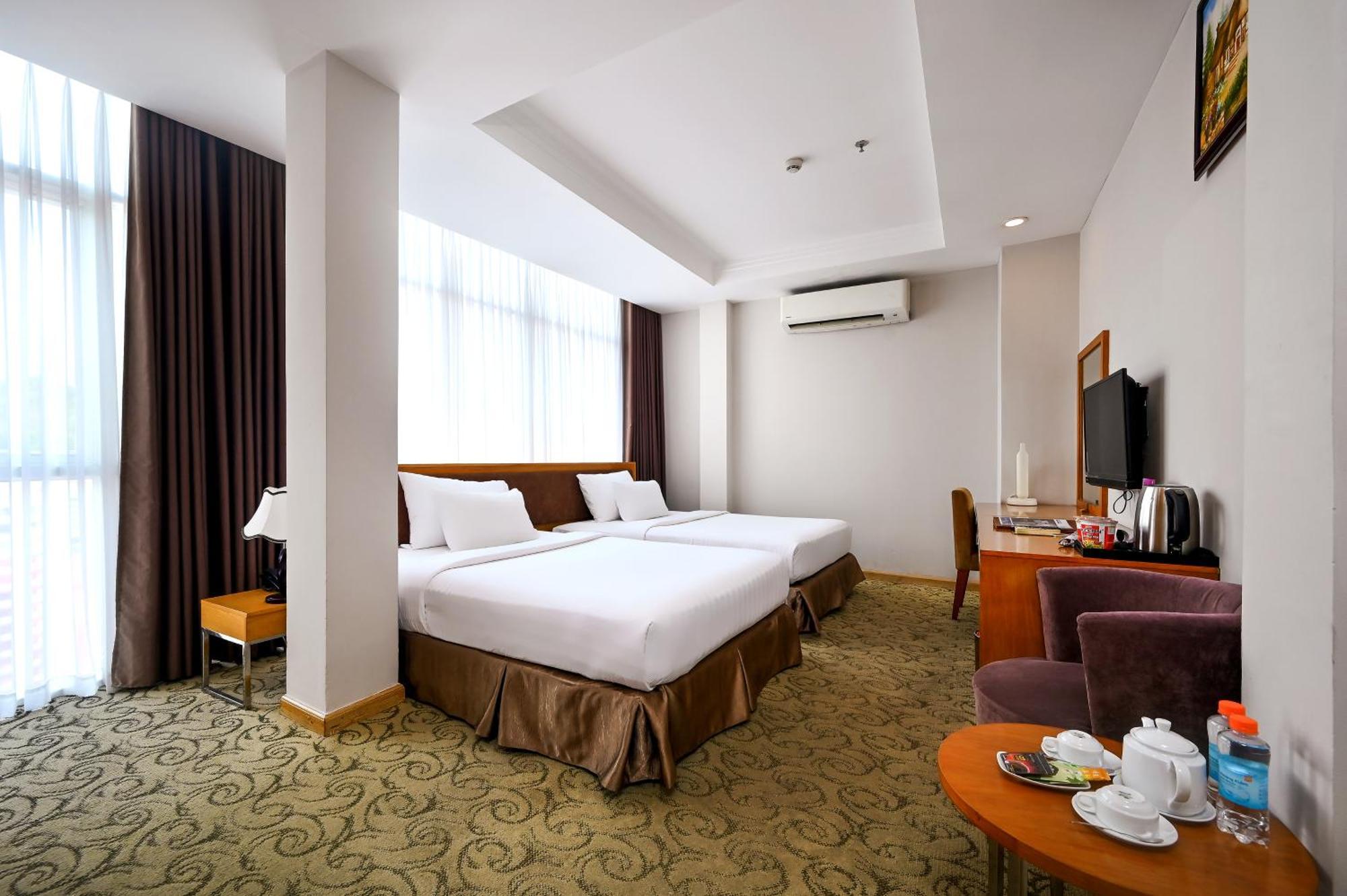รงแรมทีทีซี ดีลักซ์ แอร์พอร์ต Hotel โฮจิมินห์ซิตี้ ภายนอก รูปภาพ