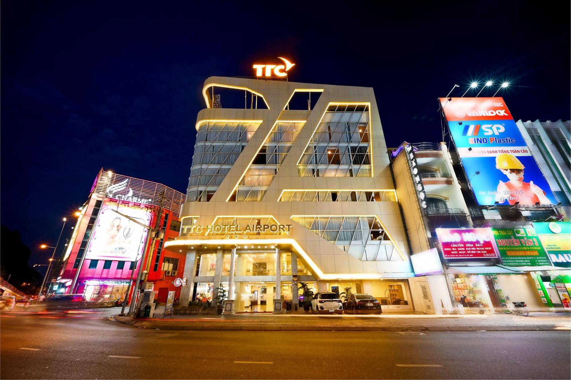 รงแรมทีทีซี ดีลักซ์ แอร์พอร์ต Hotel โฮจิมินห์ซิตี้ ภายนอก รูปภาพ