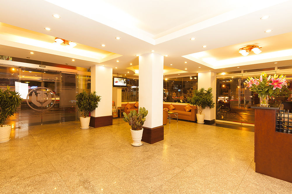รงแรมทีทีซี ดีลักซ์ แอร์พอร์ต Hotel โฮจิมินห์ซิตี้ ภายนอก รูปภาพ
