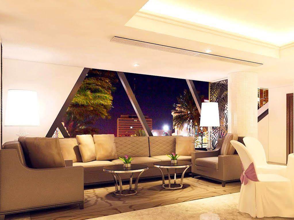 รงแรมทีทีซี ดีลักซ์ แอร์พอร์ต Hotel โฮจิมินห์ซิตี้ ภายนอก รูปภาพ