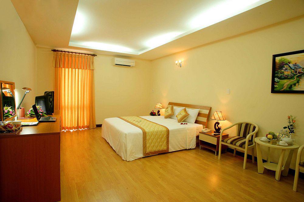 รงแรมทีทีซี ดีลักซ์ แอร์พอร์ต Hotel โฮจิมินห์ซิตี้ ภายนอก รูปภาพ